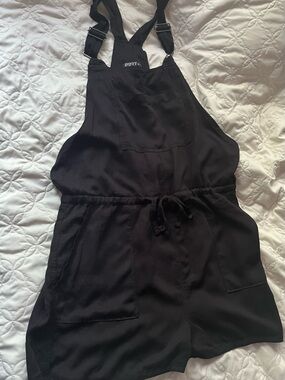 NWT DD77 Black Tie-Waist Romper Short Overalls - Size Medium
